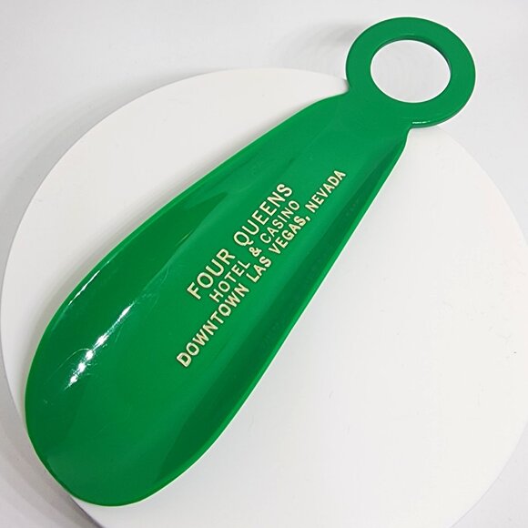 Vintage Four Queens Hotel Casino Green Gold Shoe Horn Las Vegas Nevada - Picture 6 of 7